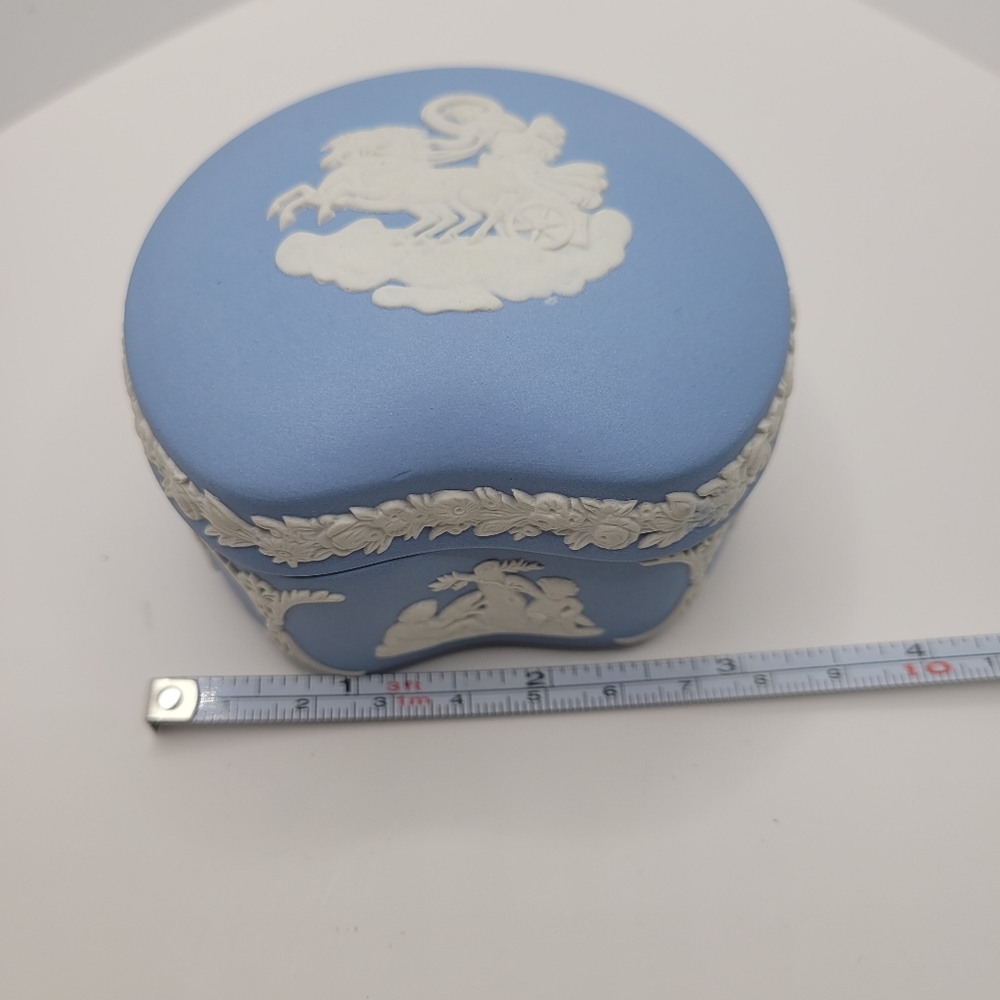 Vintage Wedgewood Blue Trinket Box Jasperware England Woman On Chariot